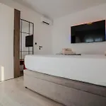 The Sky Villa