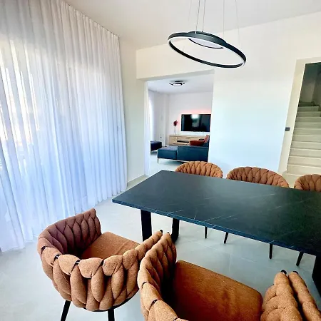 The Sky Villa