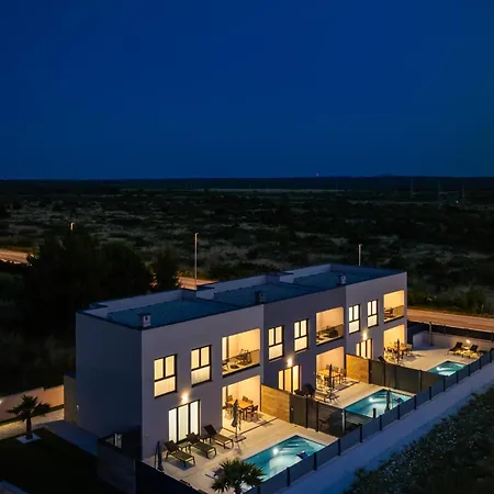 וילה The Sky Ninski Stanovi