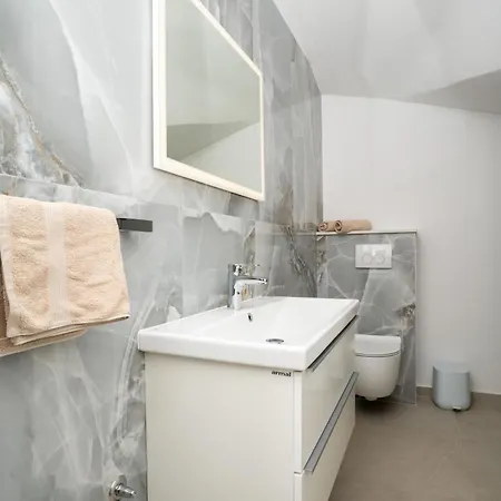 The Sky וילה Ninski Stanovi