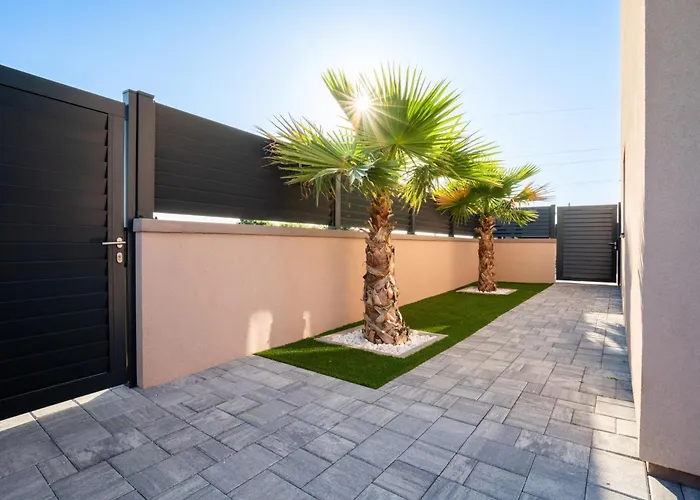 The Sky * Ninski Stanovi